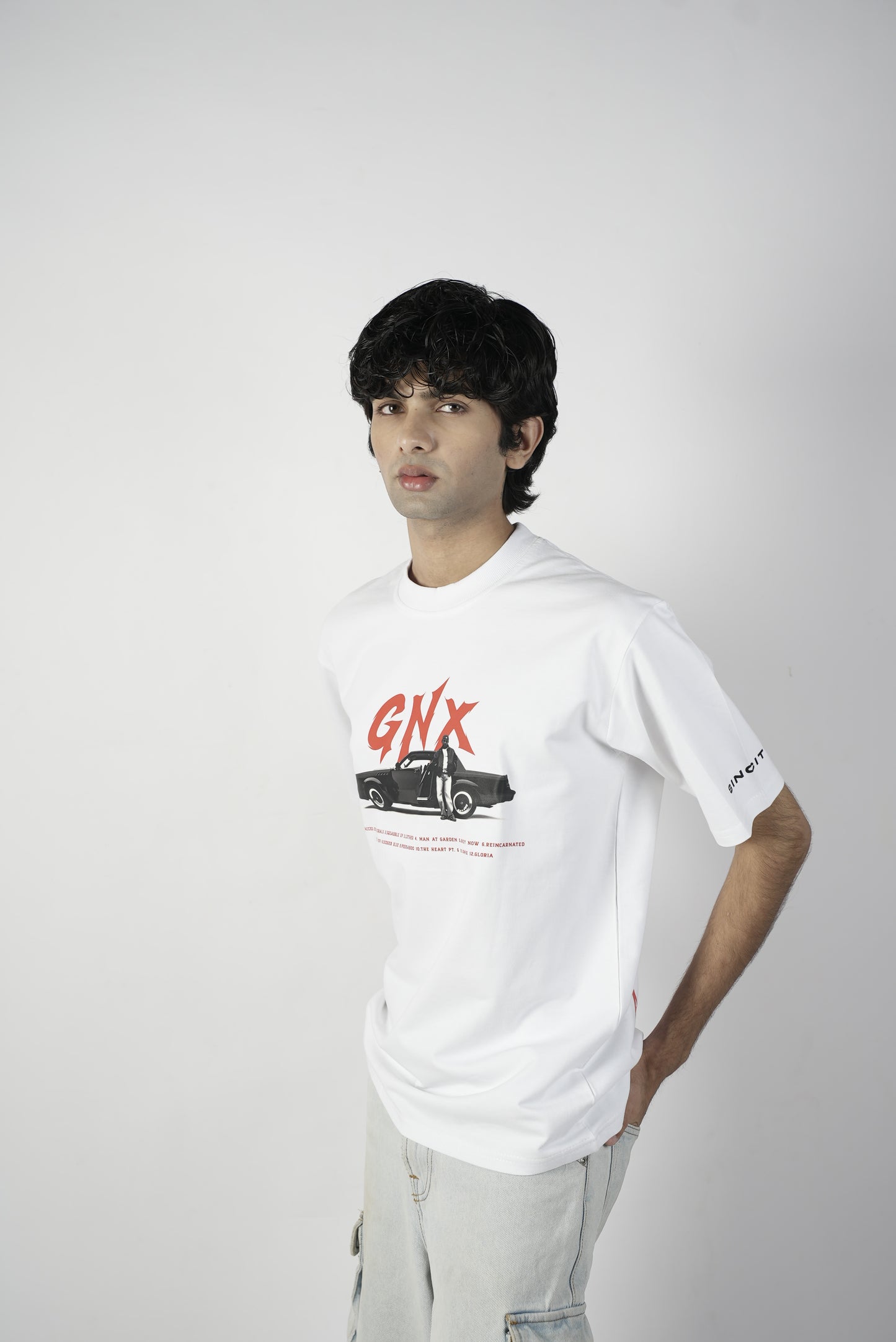 WHITE GNX T-Shirt